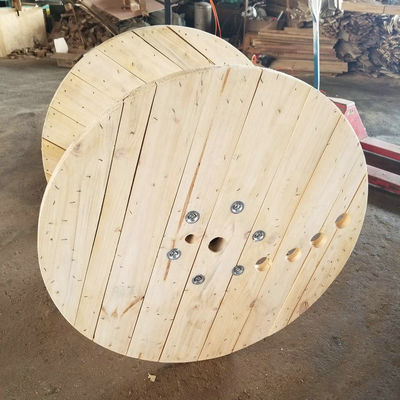 Buon prezzo Tambo di cavi in legno massello ISO9001 Rollo di cavi in legno gigante 4 vie in linea