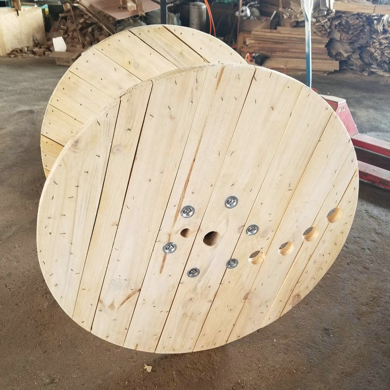 Cavo in legno rotolo rotondo grande bobina di legno utilizzato per il cavo