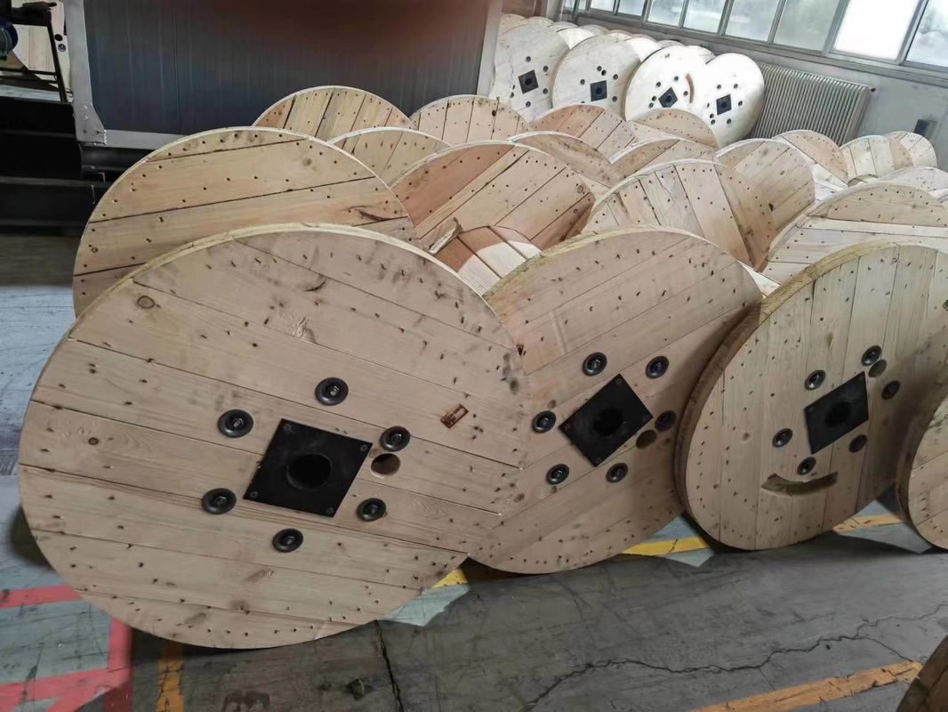 Cavo in legno rotolo rotondo grande bobina di legno utilizzato per il cavo