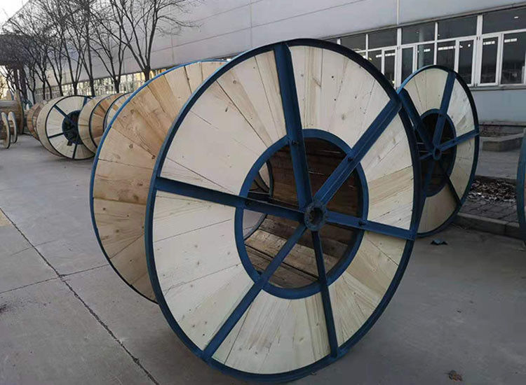 HF gigante bobina di cavo in legno bobina di legno industriale per bobine di cavo bobine di cavo