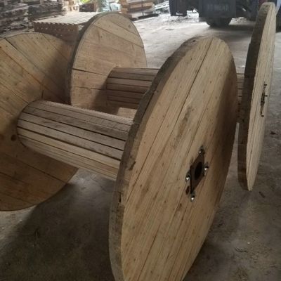 Buon prezzo Cable Reel di legno personalizzato bobina grande bobina di cavo di legno per avvolgimento del filo in linea